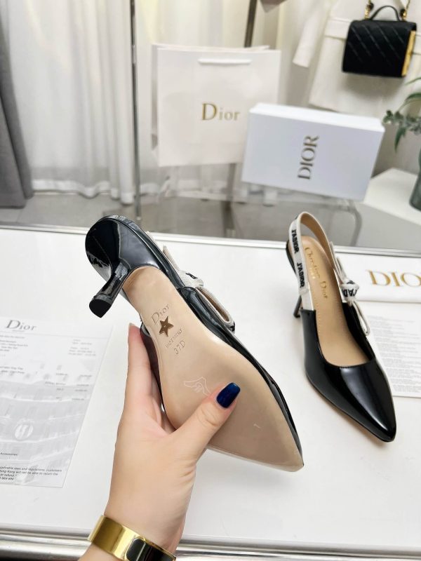 J'Adior Slingback Pump