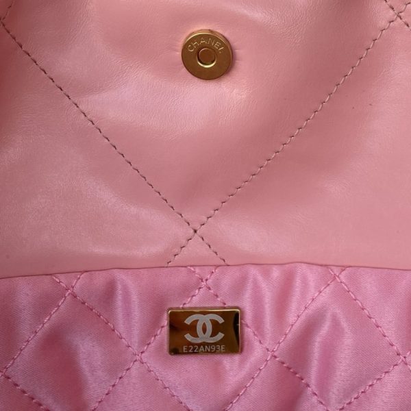 CHANEL 22 SMALL HANDBAG(high-end grade)