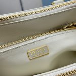 Prada Medium Prada Galleria leather bag(high-end grade)