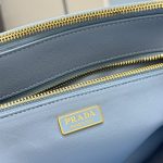 Prada Medium Prada Galleria leather bag(high-end grade)