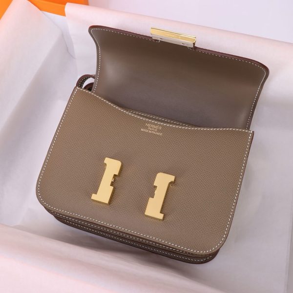 Hermes Constance 18