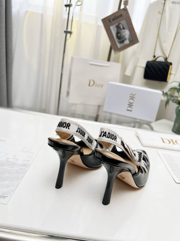 J'Adior Slingback Pump