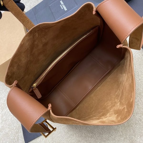 YSL Large LE 5 À 7 bag in soft suede