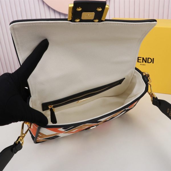 Fendi Baguette(high-end grade)