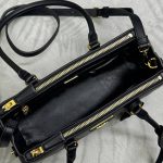 Prada Medium Prada Galleria leather bag(high-end grade)