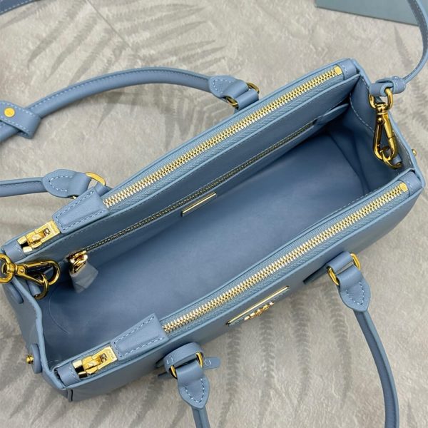 Prada Medium Prada Galleria leather bag(high-end grade)