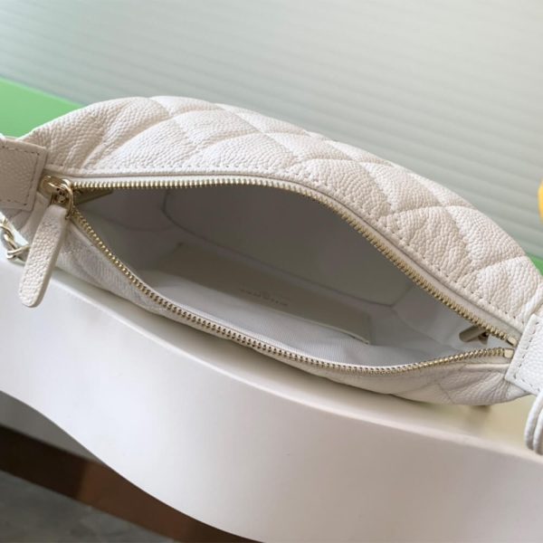 CHANEL 25C hobo bag